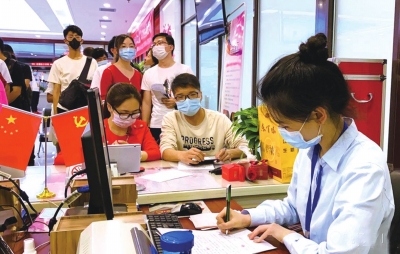 “幸有所愛(ài)，不畏山?！?“5·20”當(dāng)天蘭州城關(guān)區(qū)有521對(duì)新人領(lǐng)證