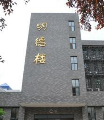 在甘設(shè)點(diǎn)組織藝術(shù)類(lèi)專(zhuān)業(yè)?？济魅者M(jìn)行