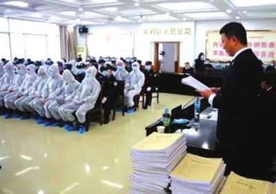 天水秦州區(qū)開審18人涉惡案 被控涉嫌敲詐勒索、尋釁滋事、開設(shè)賭場等