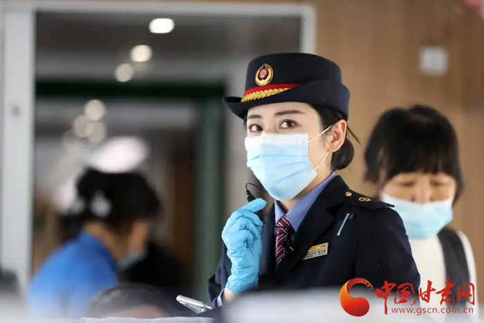 農(nóng)歷小年火車票今起開搶！這些信息你要知道