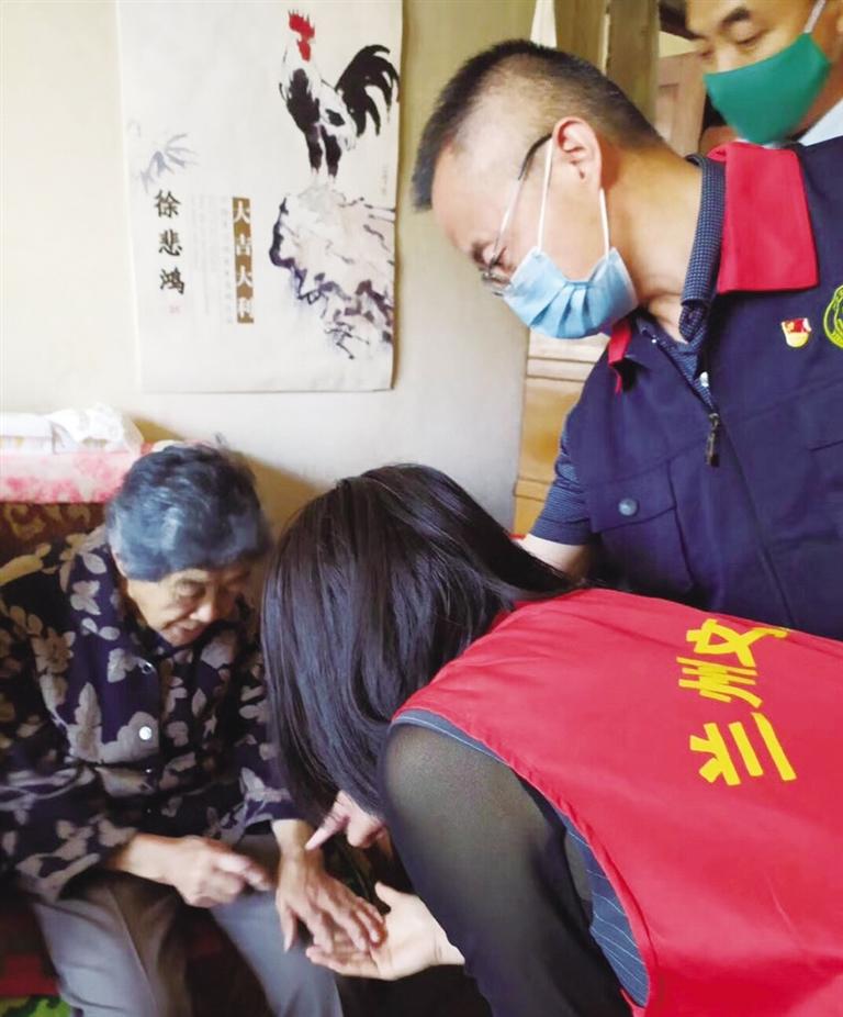 在公益志愿服務(wù)中踐行初心使命——記中國好人、城關(guān)區(qū)一方公益慈善協(xié)會黨支部書記高平