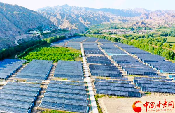 【奮斗百年路 啟航新征程 脫貧攻堅答卷】以村為家，把貧困戶當(dāng)家人——記全國脫貧攻堅先進個人錢有