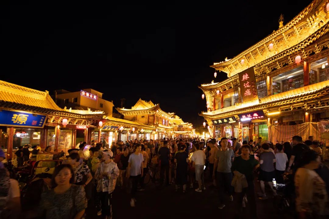 古風(fēng)、華美、浪漫、美味……現(xiàn)實(shí)版“清明上河圖”，就在這里！