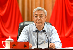 尹弘在學(xué)習(xí)習(xí)近平總書記“七一”重要講話精神專題讀書班上強(qiáng)調(diào) 不斷把學(xué)習(xí)貫徹“七一”重要講話精神引向深入 開創(chuàng)甘肅全面建設(shè)社會主義現(xiàn)代化事業(yè)新局面 任振鶴歐陽堅(jiān)孫偉等出席