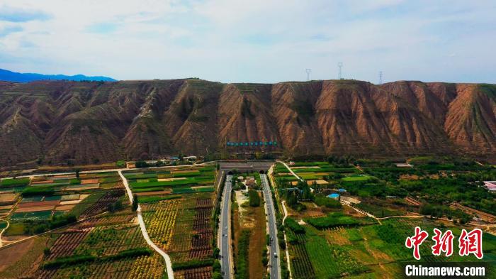 甘肅榆中造養(yǎng)結(jié)合十?dāng)?shù)年荒山改綠 野生動物?！奥睹妗?>
        </a><em>甘肅榆中造養(yǎng)結(jié)合十?dāng)?shù)年荒山改綠 野生動物?！奥睹妗?/em></li>
    <li><a  target=