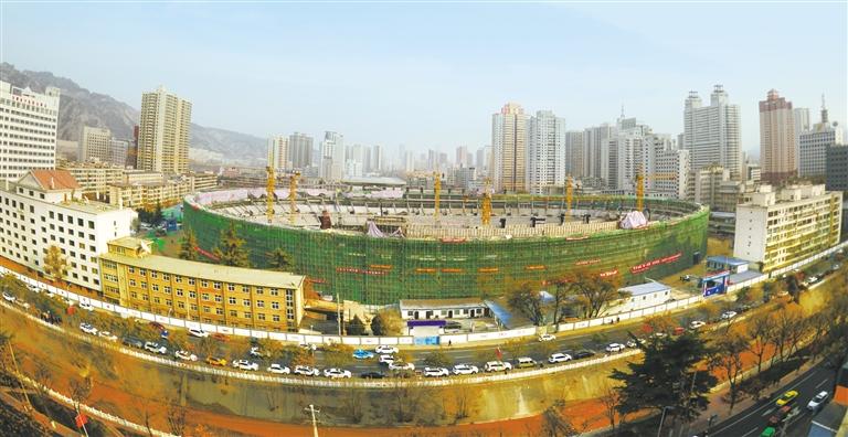 蘭州市七里河體育場主體封頂，預(yù)計(jì)明年7月交付使用