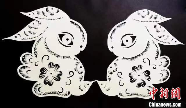 圖為甘肅“非遺人”創(chuàng)作的剪紙兔。(資料圖) 甘肅省非遺保護中心供圖