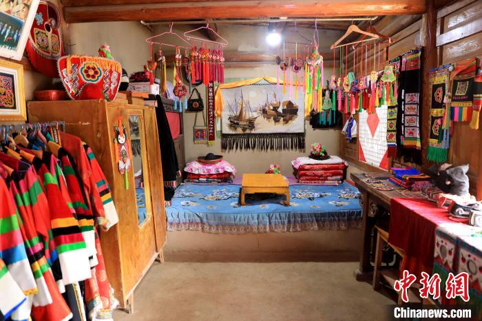 圖為土族文化展示?！⊙Φ?攝